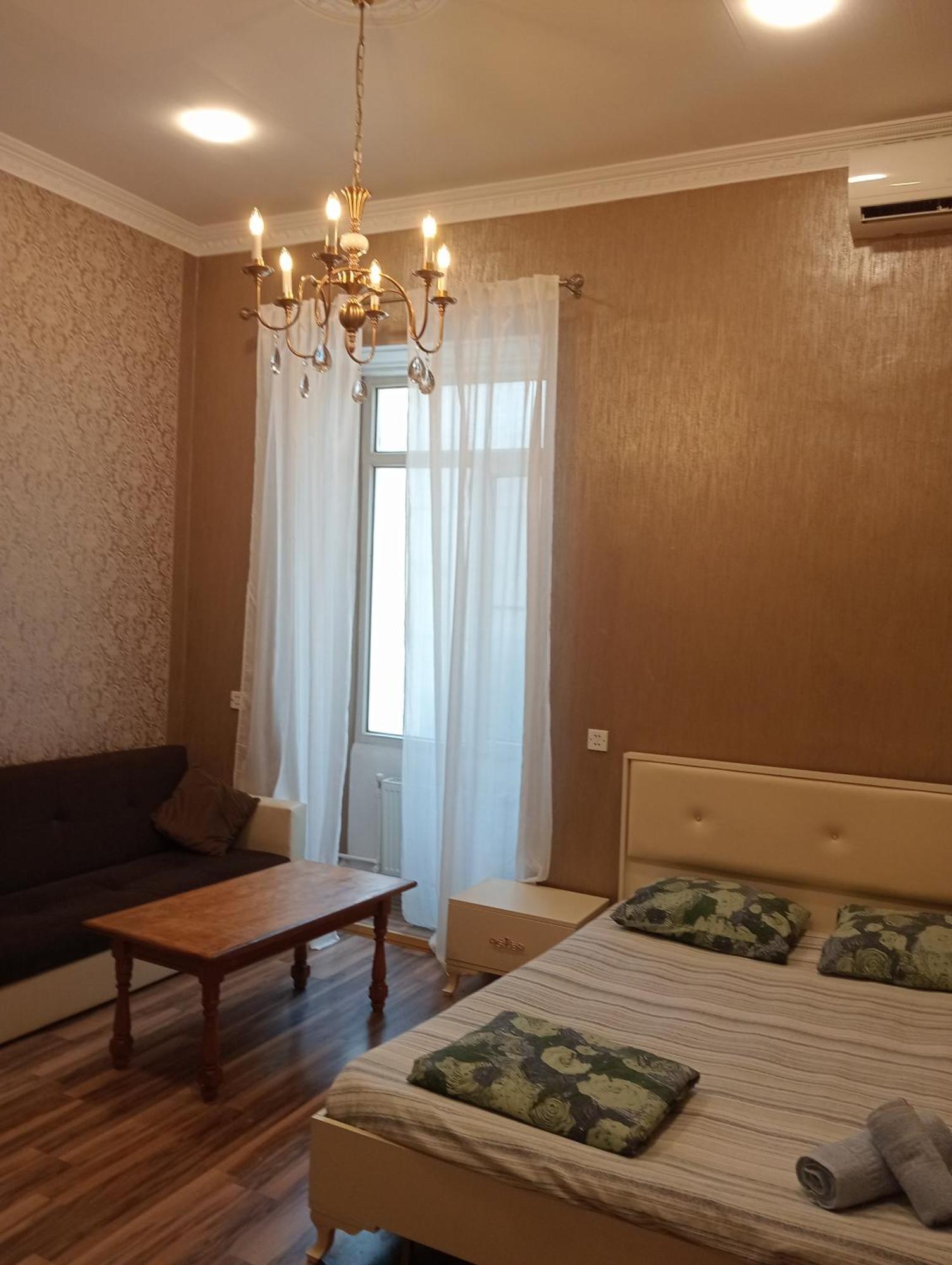 Apartment On The Delara Aliyeva Street Баку Екстер'єр фото
